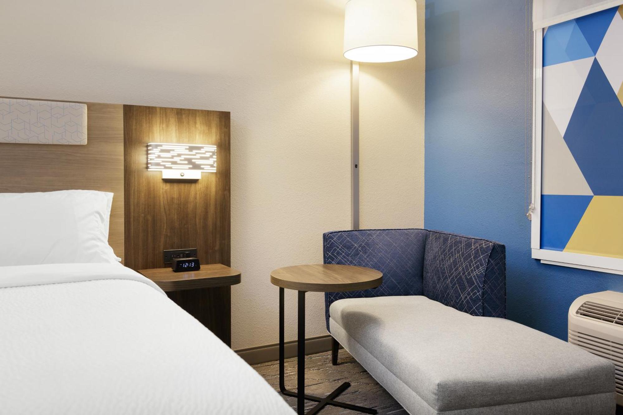 Holiday Inn Express Hotels & Suites Jacksonville By Ihg Exterior foto
